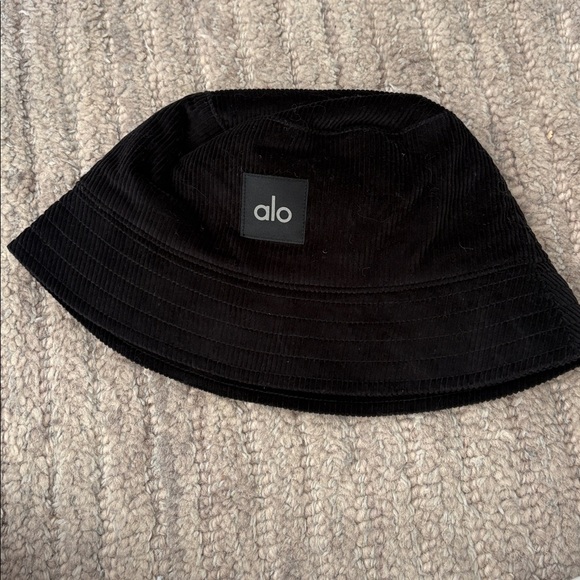Black Velvet Alo Bucket Hat - Picture 2 of 4